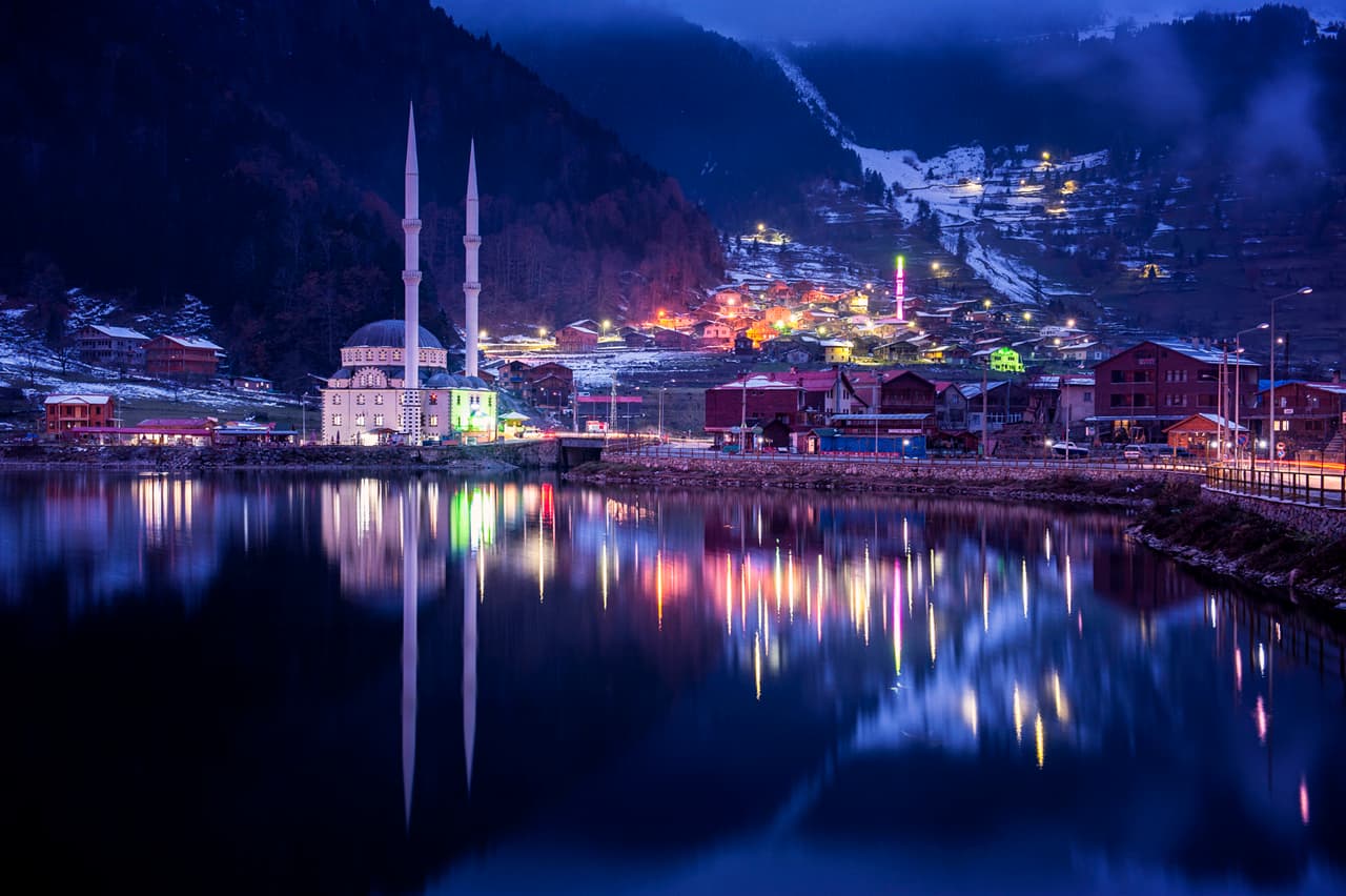 Uzungöl Lake at night